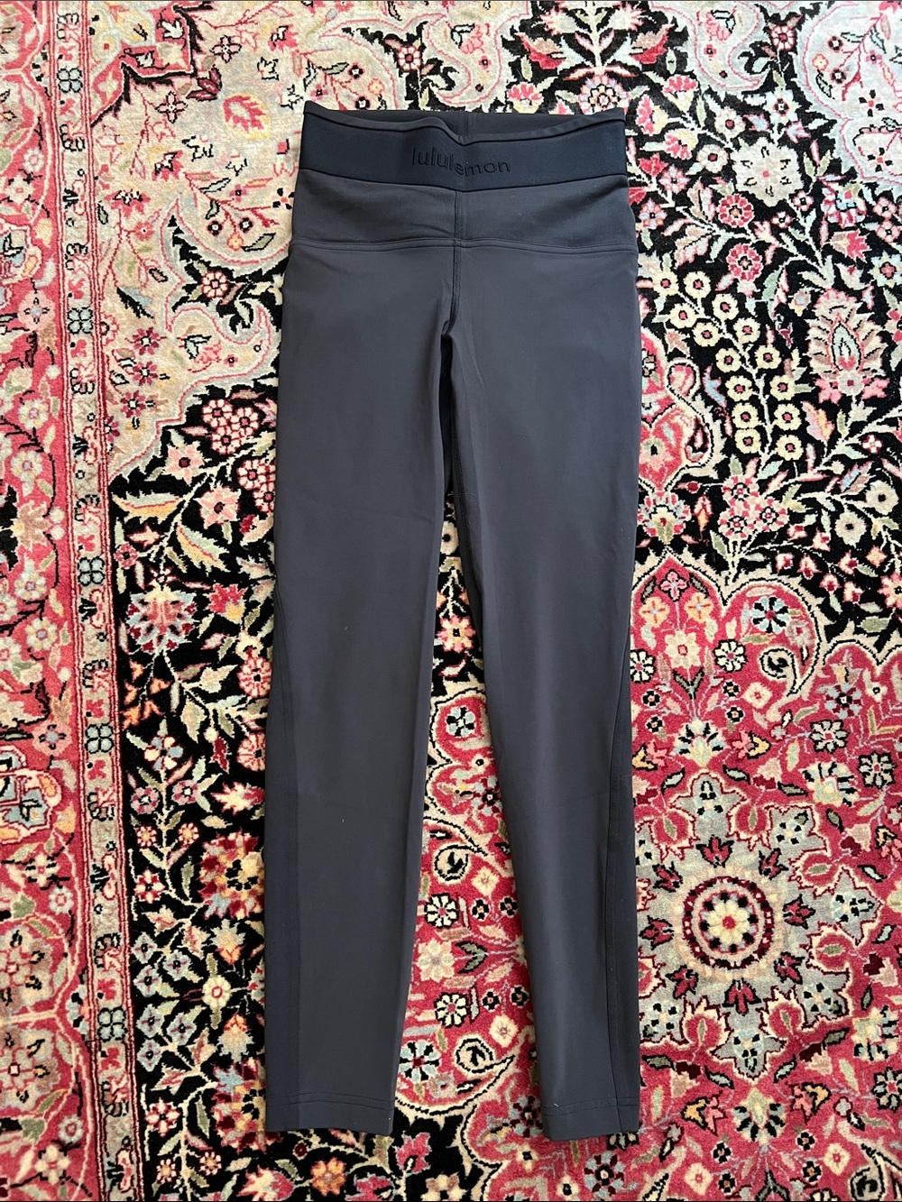 Lululemon Licence to Train HR 25 size 4